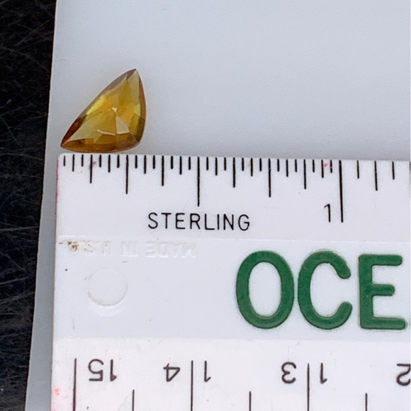 1.3 CT Natural Golden Sphene Color Change Loose Gemstone - Picture 10 of 13